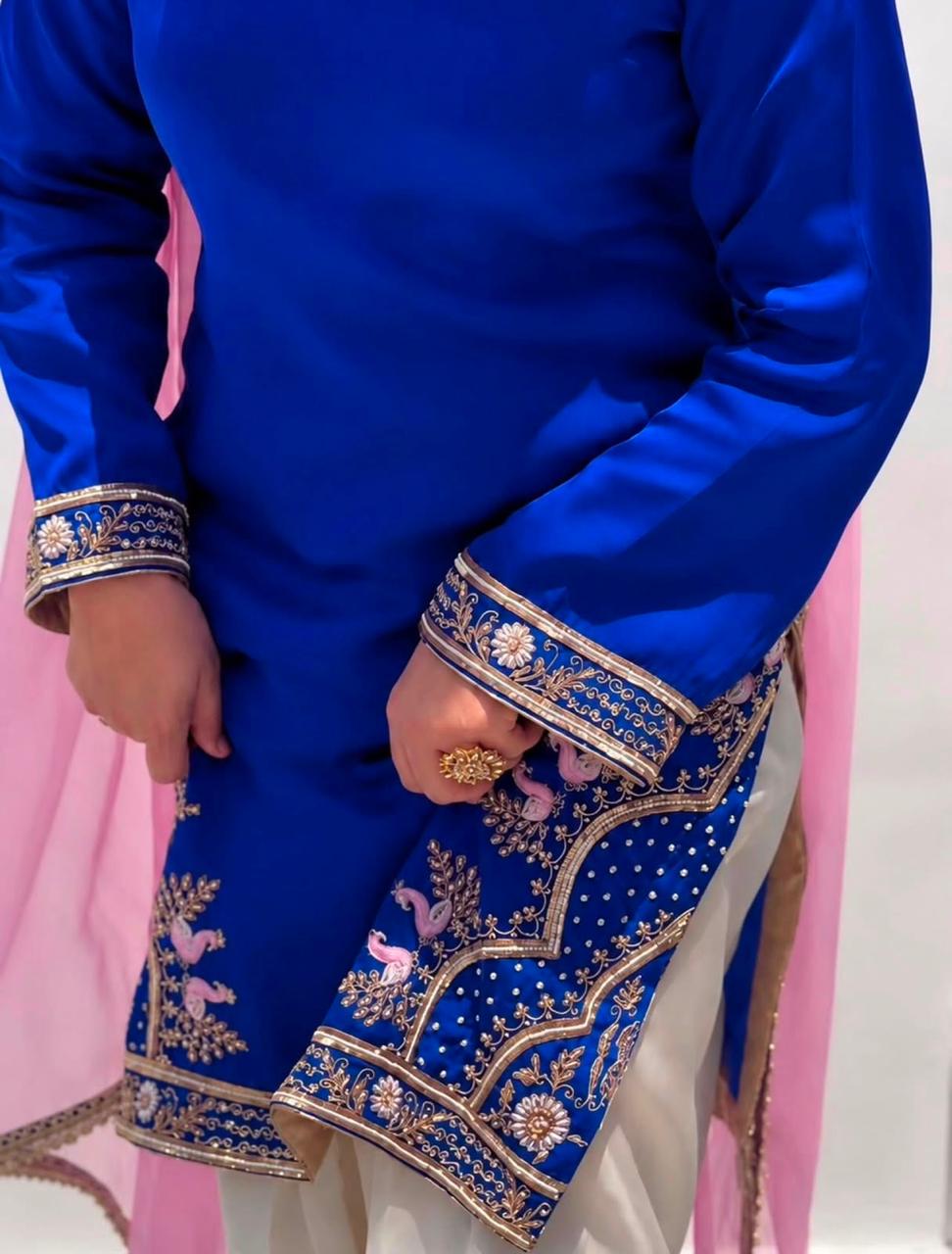 Party wear suit