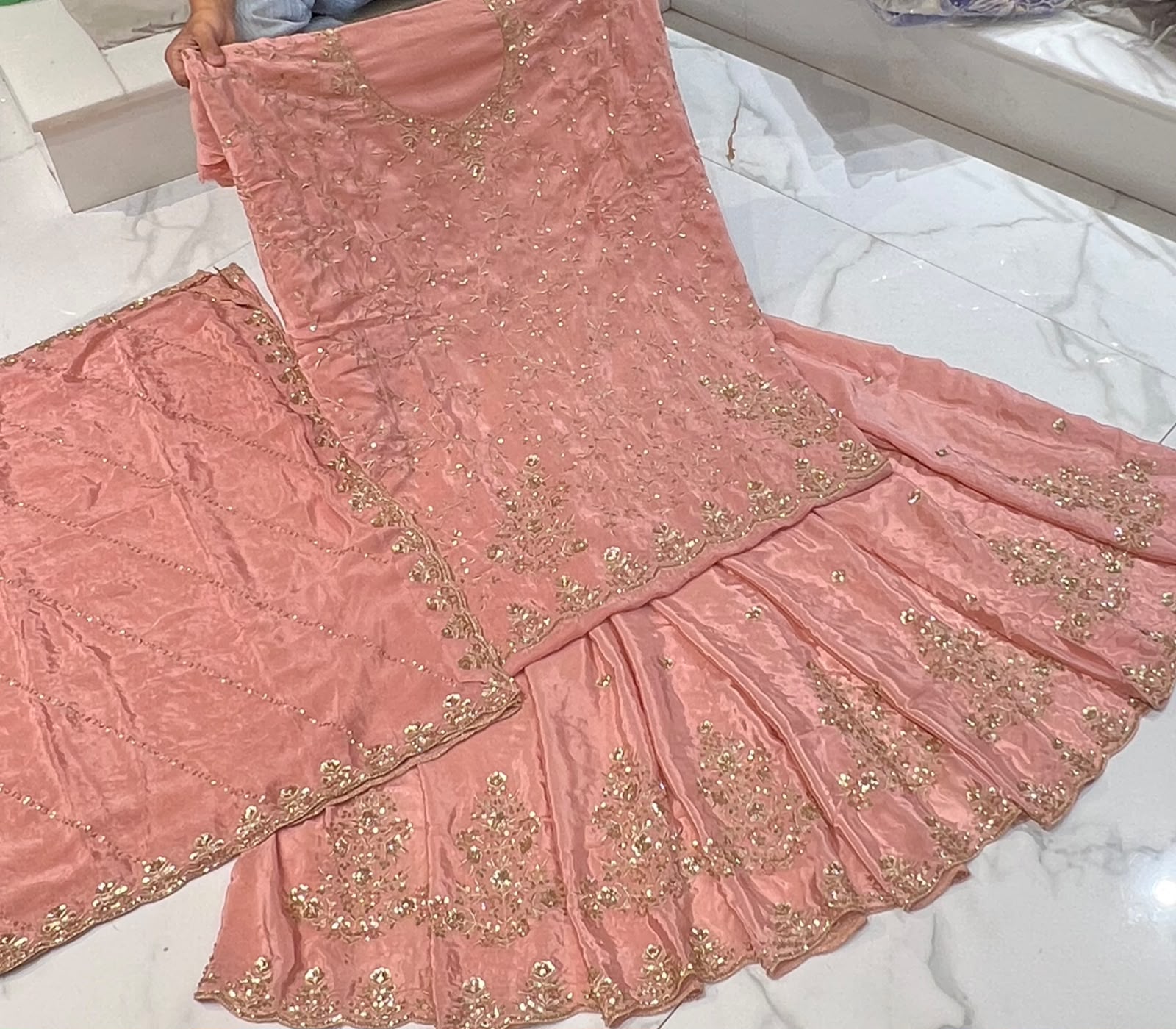 Party wear suit