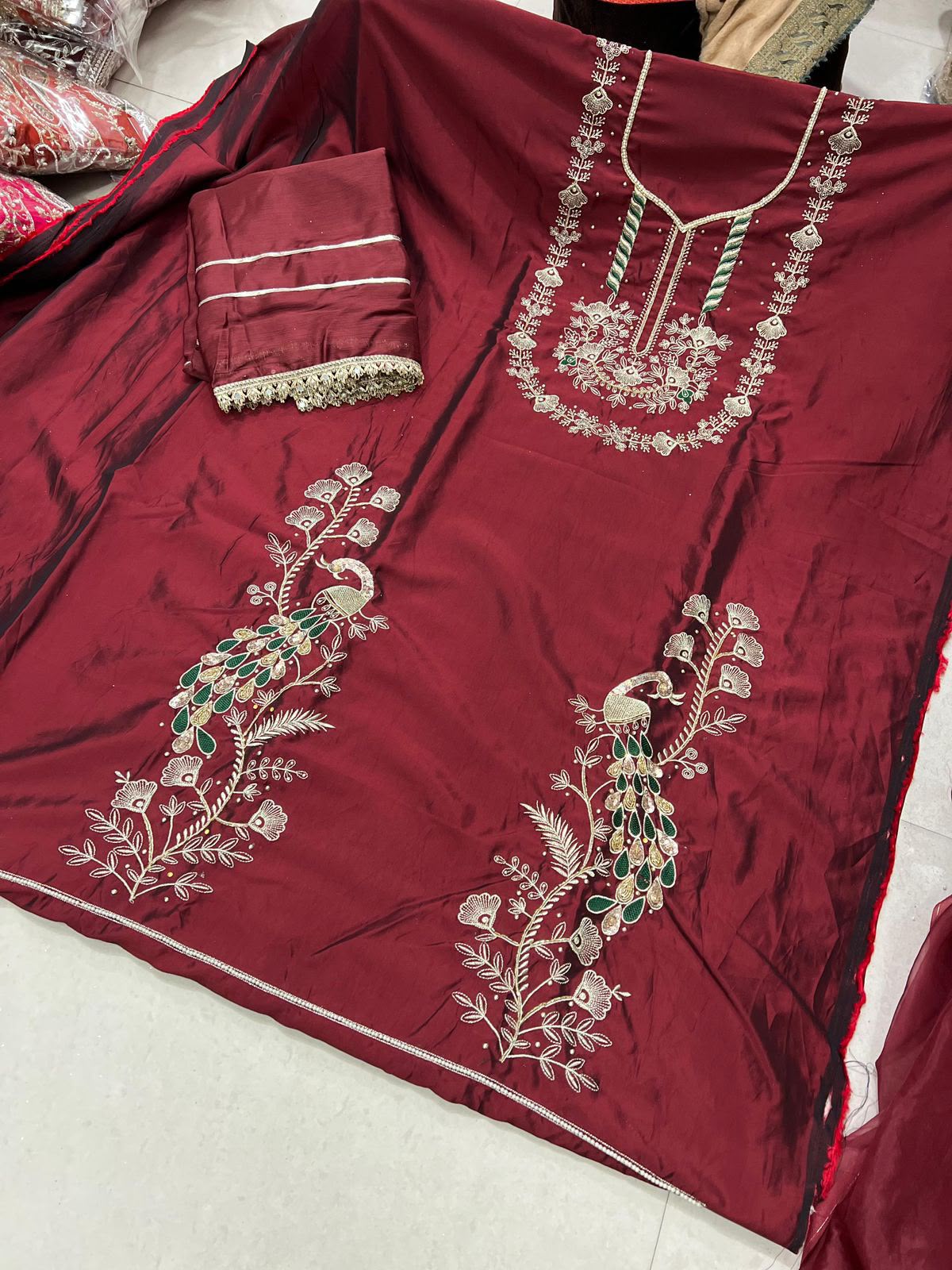 Party wear suit